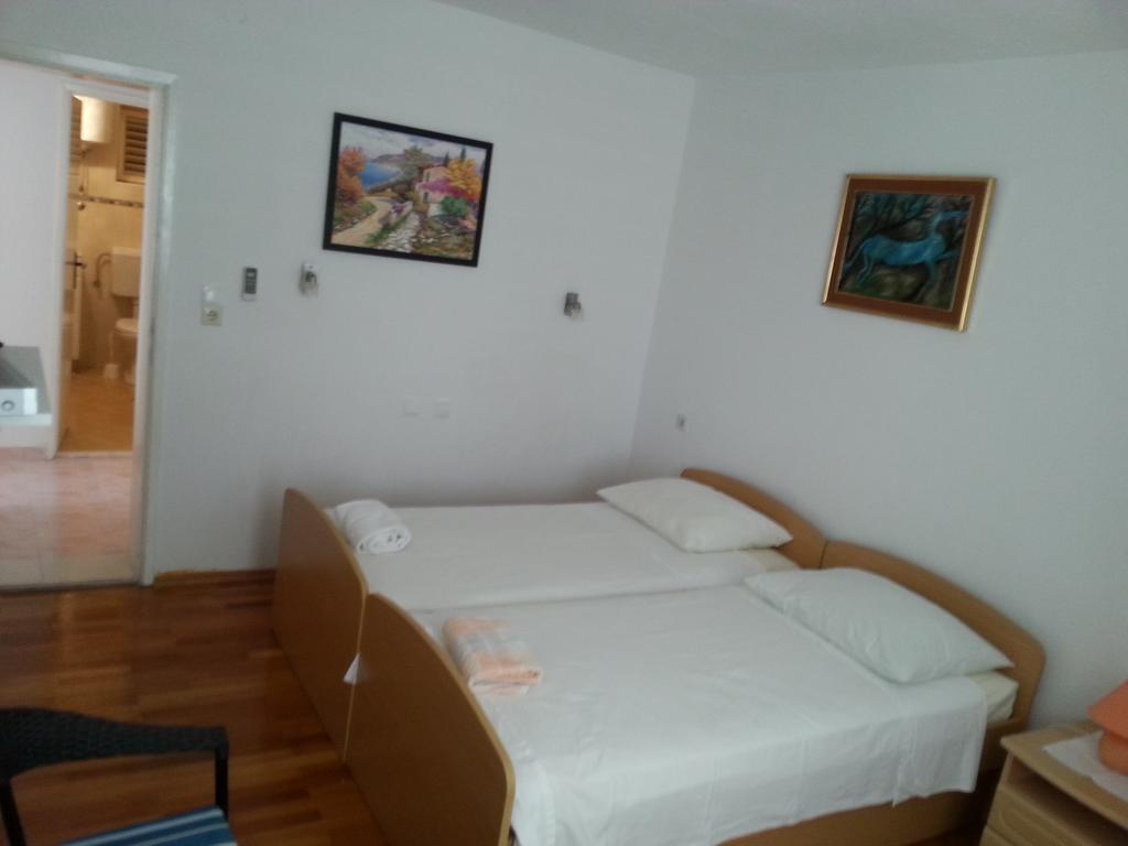 Guesthouse Iva Hvar Town Habitación foto